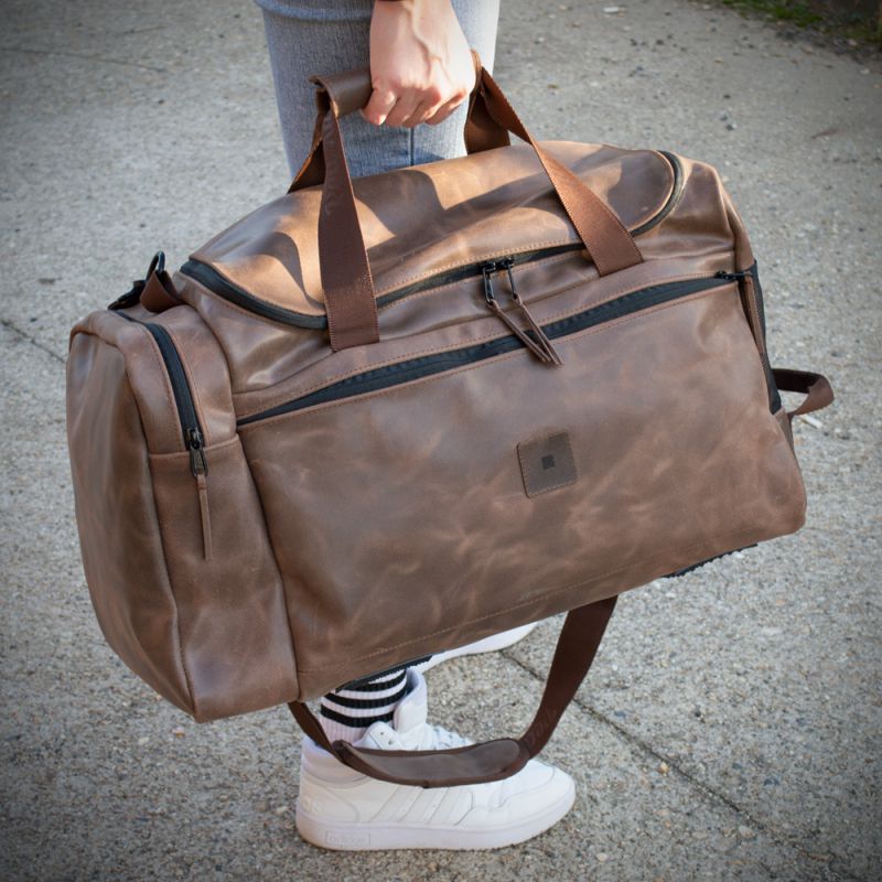 Kvalitné komponenty – YKK, kovanie