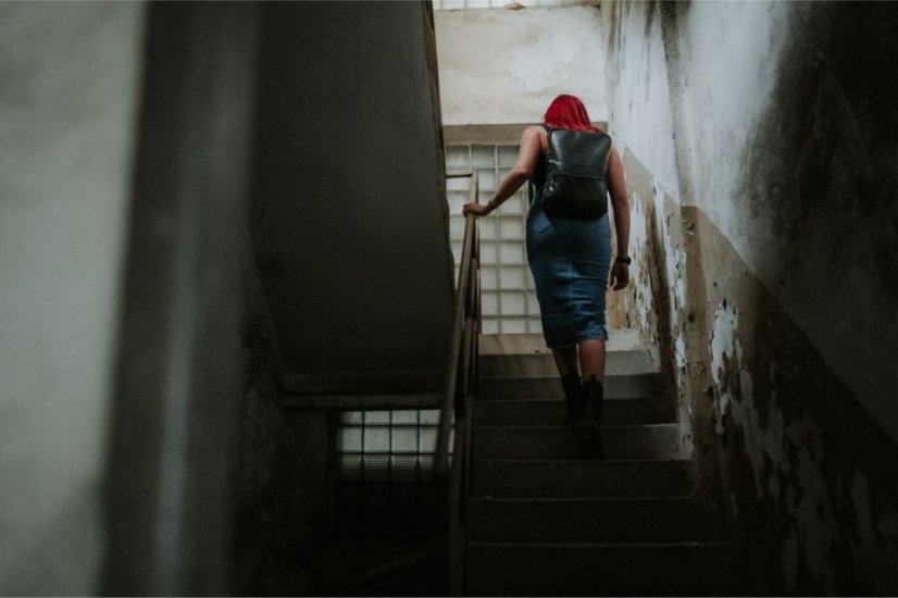 REDANT kožený batoh NATIVE čierny MacBook 15" a 16"