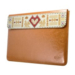 Kožené puzdro na notebook Folk srdce horčicové MacBook Pro 16" (2021)