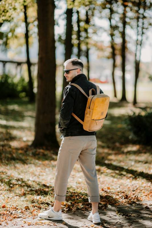 REDANT leather backpack Frame mustard MacBook 15" & 16"