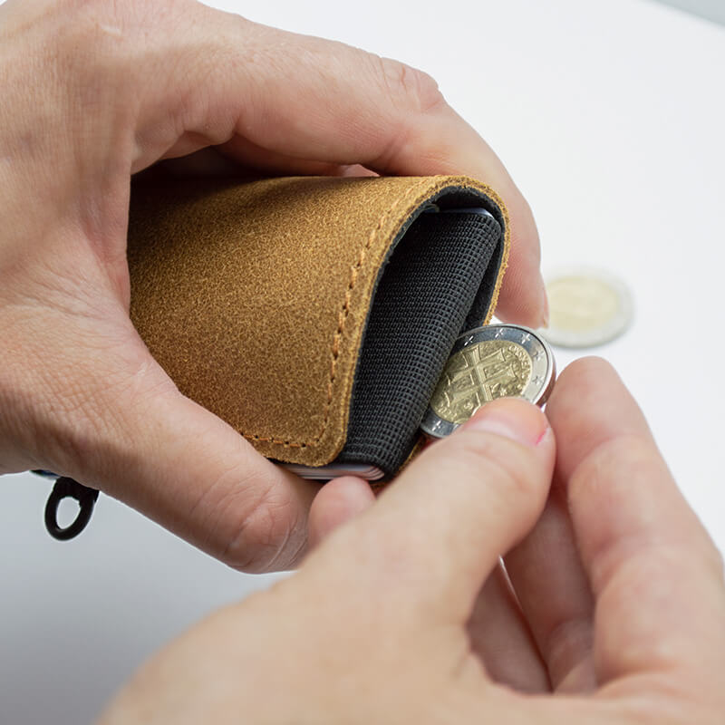 REDANT mini wallet in waxed leather NATIVE black