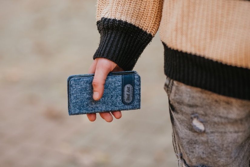 Knižkové puzdro FELT modré iPhone 14 Pro Max