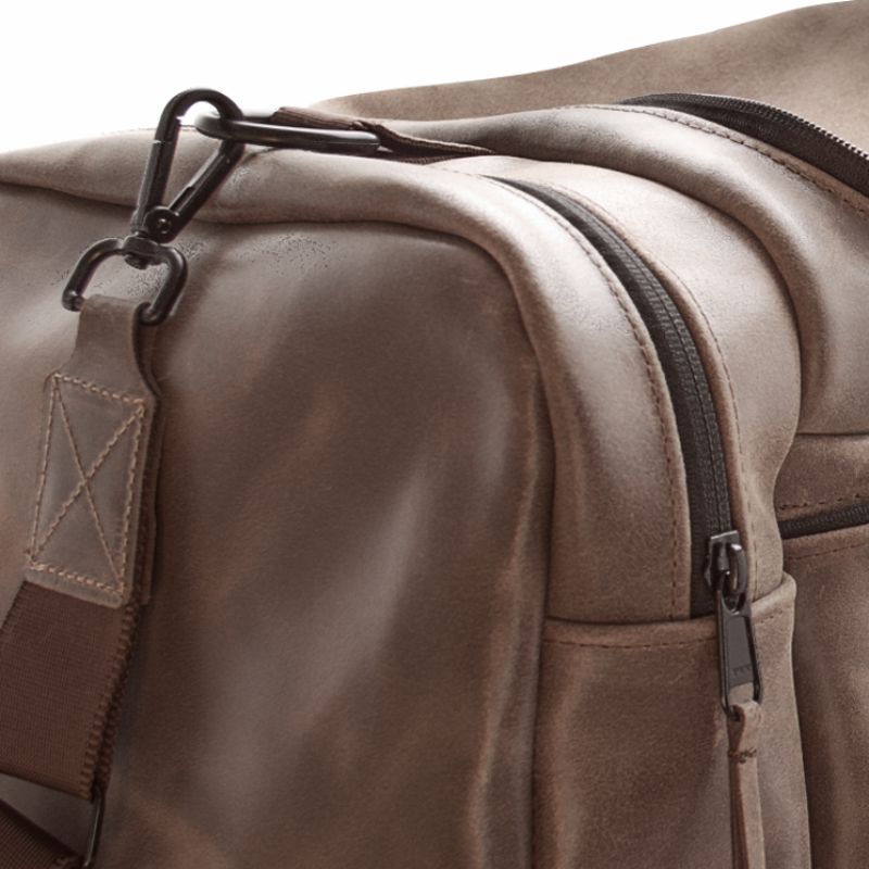 Kvalitné komponenty – YKK, kovanie